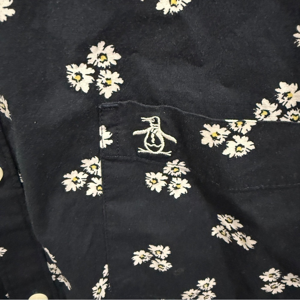 An Original Penguin by Munsingwear Blue Flower Button Down Long Sleeve - Picture 3 of 13